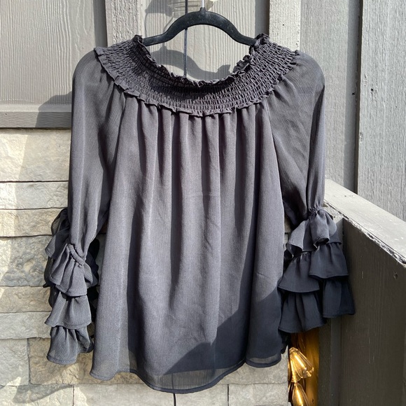 CeCe Tops - CeCe Black Ruffled Blouse